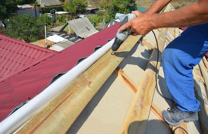 彩鋼屋面翻新的施工技巧與注意事項