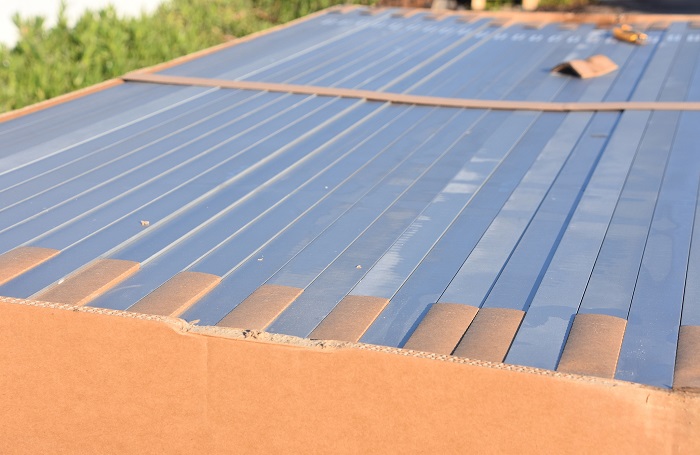 煥新彩鋼屋面：探秘彩鋼屋面翻新施工過程