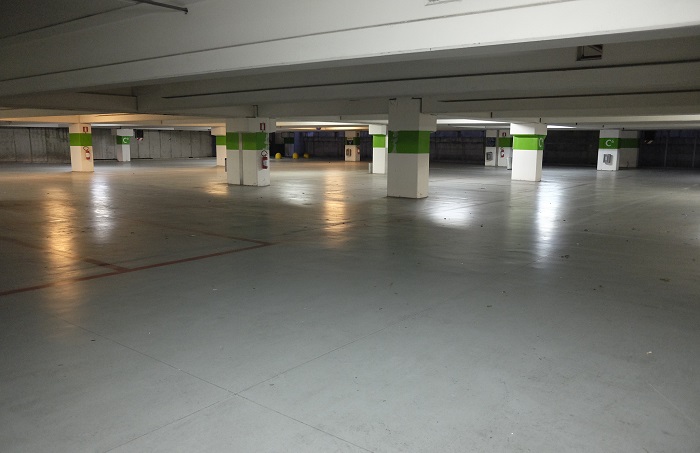 環(huán)氧地坪漆廠家對比：選購地坪材料的技巧