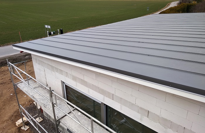 彩鋼屋面翻新工程中的質(zhì)量保證與驗(yàn)收標(biāo)準(zhǔn)