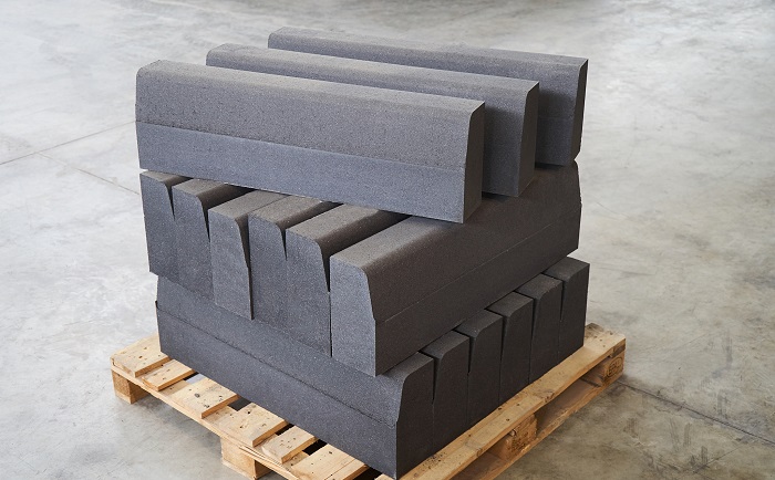 發(fā)泡陶瓷加工特點(diǎn)：輕巧多孔，材料新潮