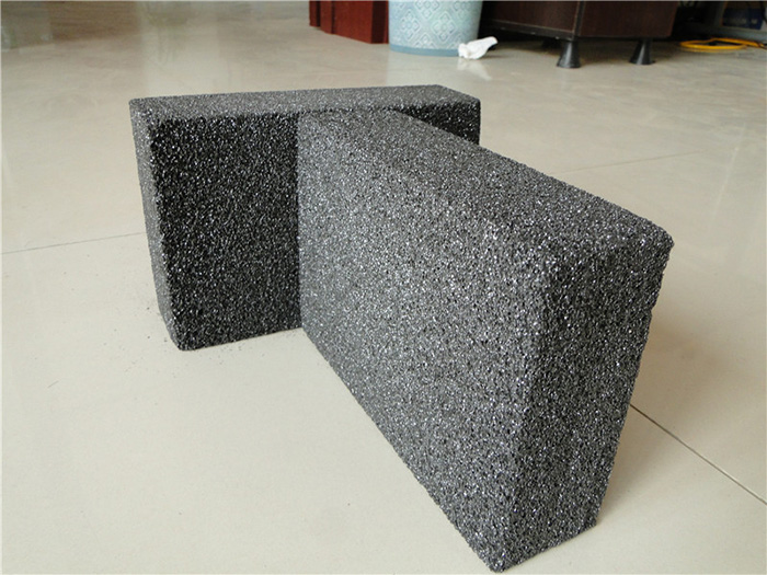 發(fā)泡陶瓷腰線這么安裝？